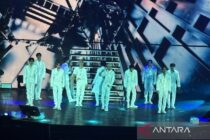 THE BOYZ buka konser di Jakarta dengan lagu “Diamond Life”